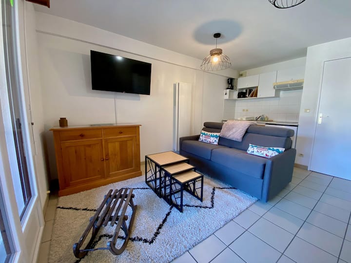4 /5 person apartment with lake view