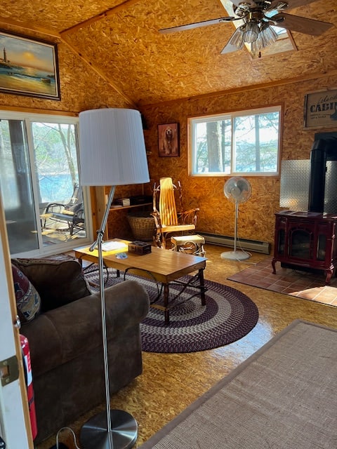 Tiny “Cabin” Living