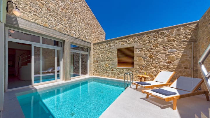 Hippocampo Waterfront Villa - Chania