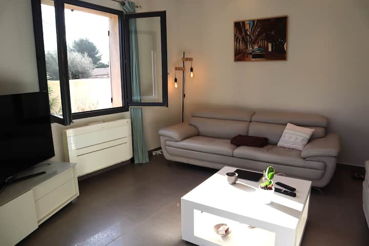 Jolie Maison Au Soleil - Bandol