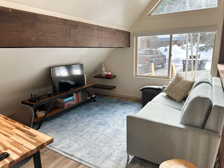 Rozkladacia pohovka (veľká manželská posteľ)