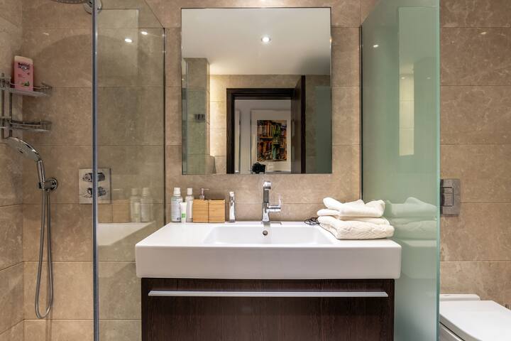 Deger 16 • Guest Favorite in Trendy Nişantaşı gallery image 5