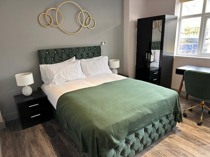 Ensuite Room  Ground Floor, North Harrow - Ruislip