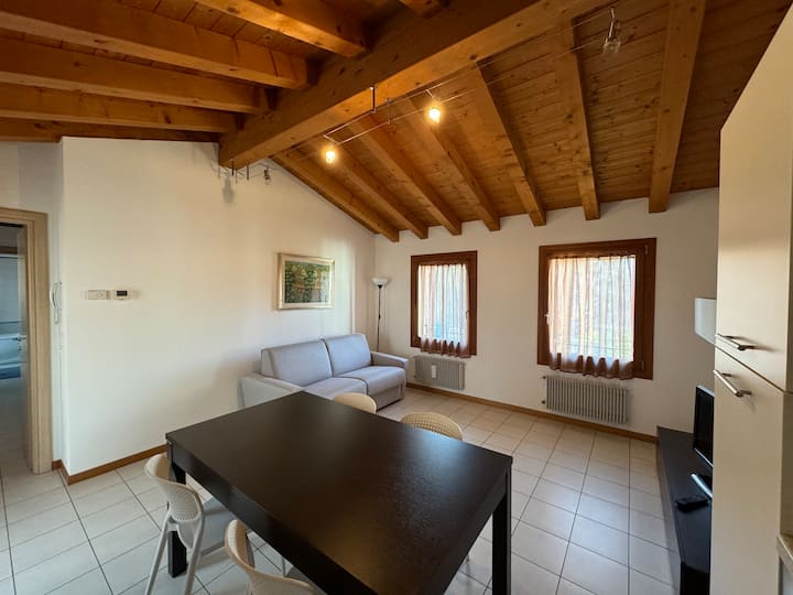 Cà Maria - Luminoso Appartamento Con Travi A Vista - Fontanelle