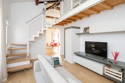 Popular Airbnb listing: Giacobbi Vacation Home in Bologna