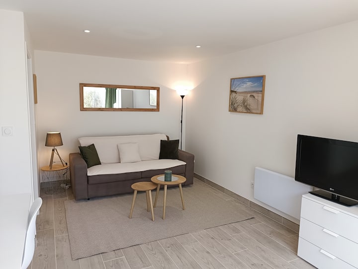 Studio à 300m De La Plage, Avec Terrasse Privative - Ouistreham