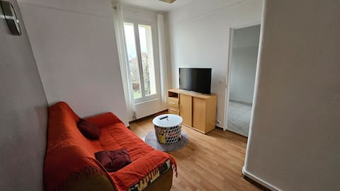 Private apartment 10 minutes from Paris Nord