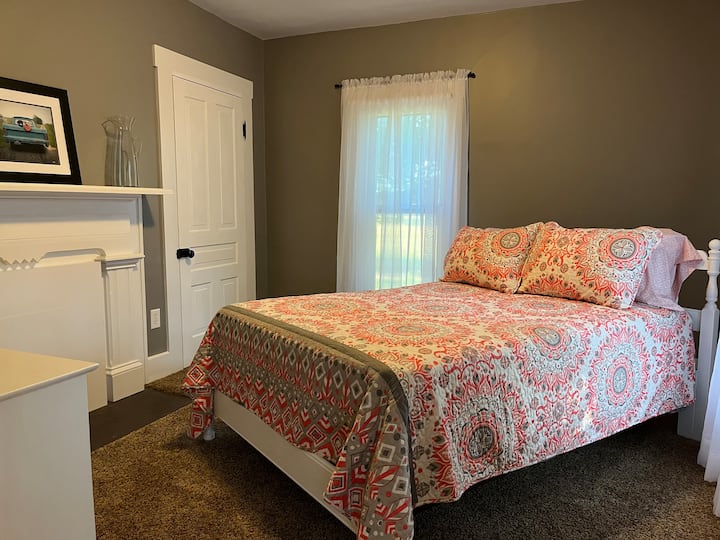 Საძინებელი №3 სრული საწოლი.