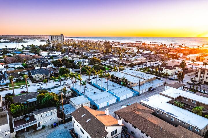 Sleeps 52! 28 Beds! AC! Steps2Beach! 10 homes-in-1 gallery image 2