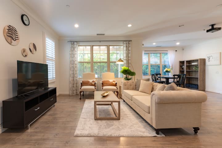Entire Irvine 3 Bedrooms In Cypress Village - Irvine, CA