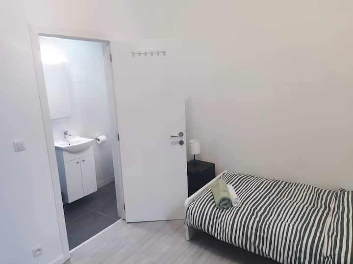 Cozy Room Morlanwelz, Ref G01 - La Louvière
