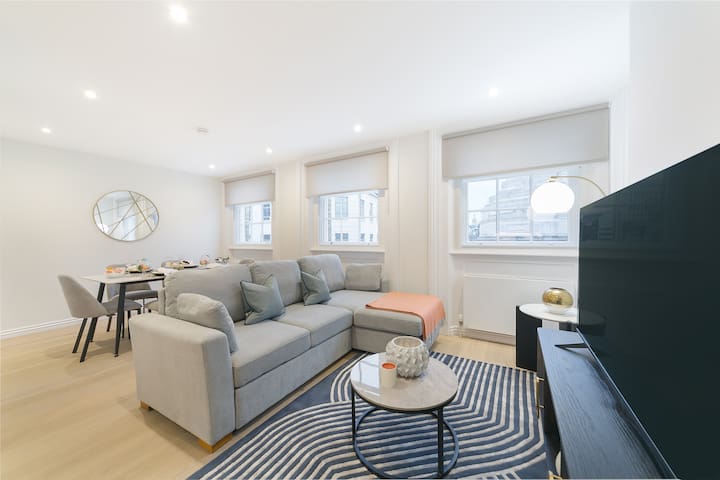 Chic 2Bed with Luxury Amenities in Covent Garden