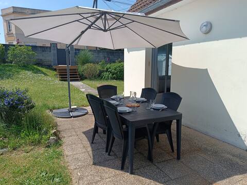 House with garden 500m from the beach