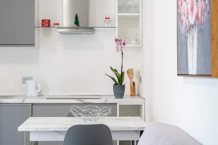 Garibaldi 1 Apartment - Desenzano del Garda