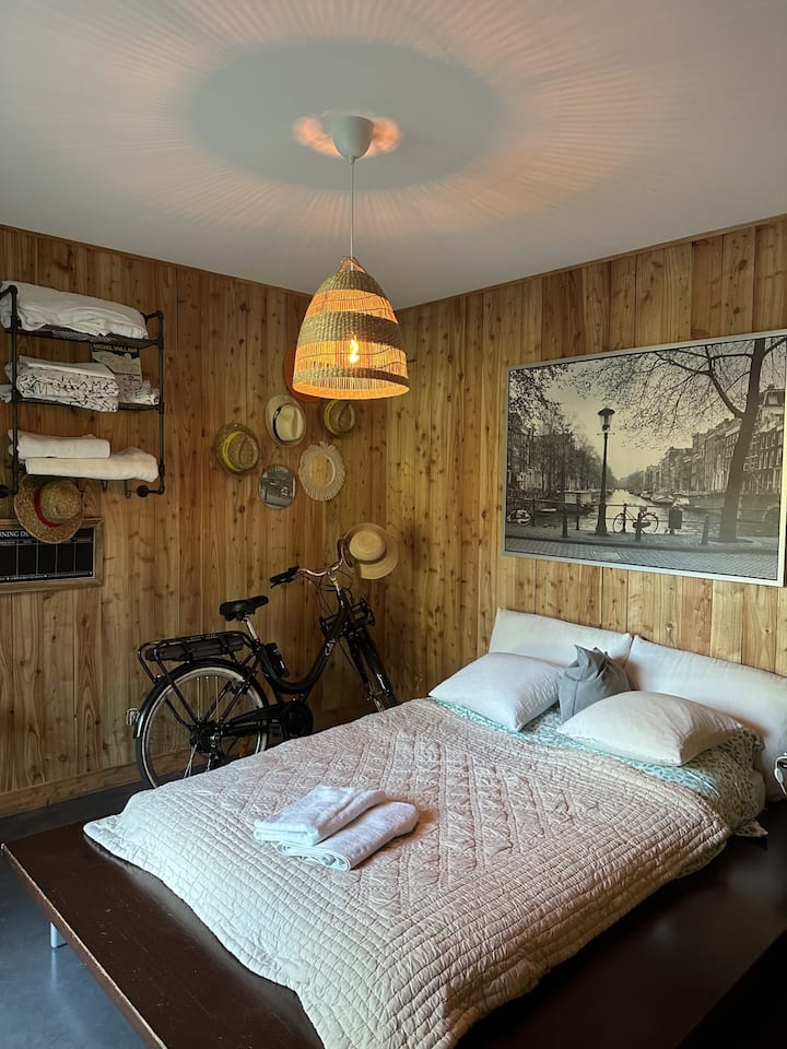 غرفة النوم 1