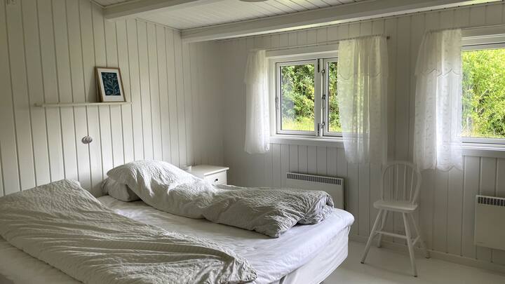 Საძინებელი, 1 ორადგილიანი საწოლი 