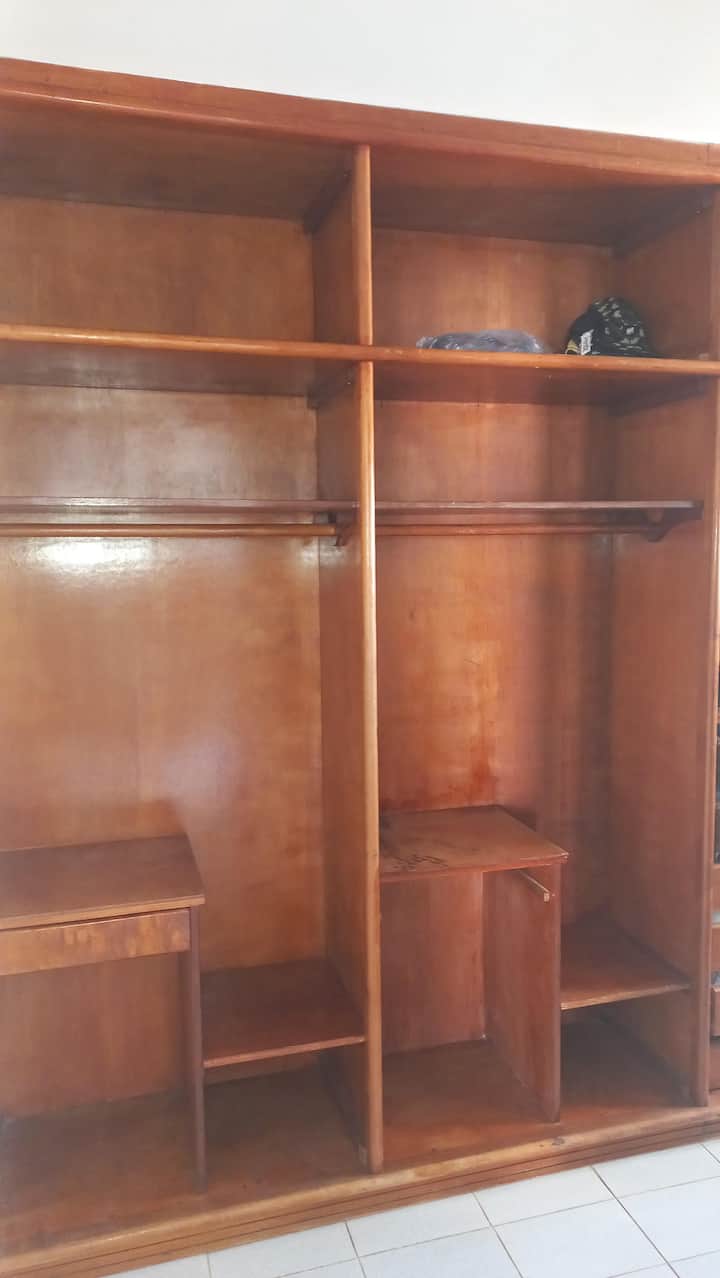 SKRIŇA V APARTMÁNE