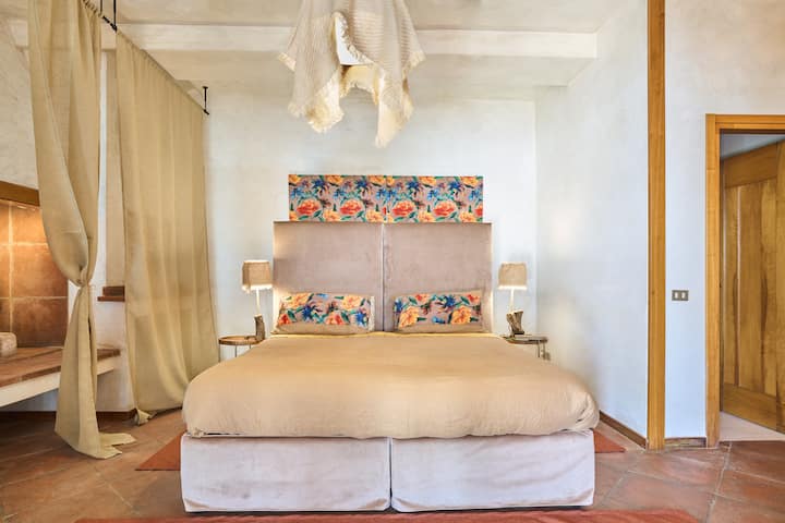 Suite Experiences
Bedroom & Breakfast - Pistoya