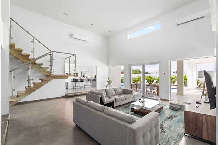 New Modern Villa ~ Jacuzzi ~Pvt Pool ~ Close2beach - Aruba