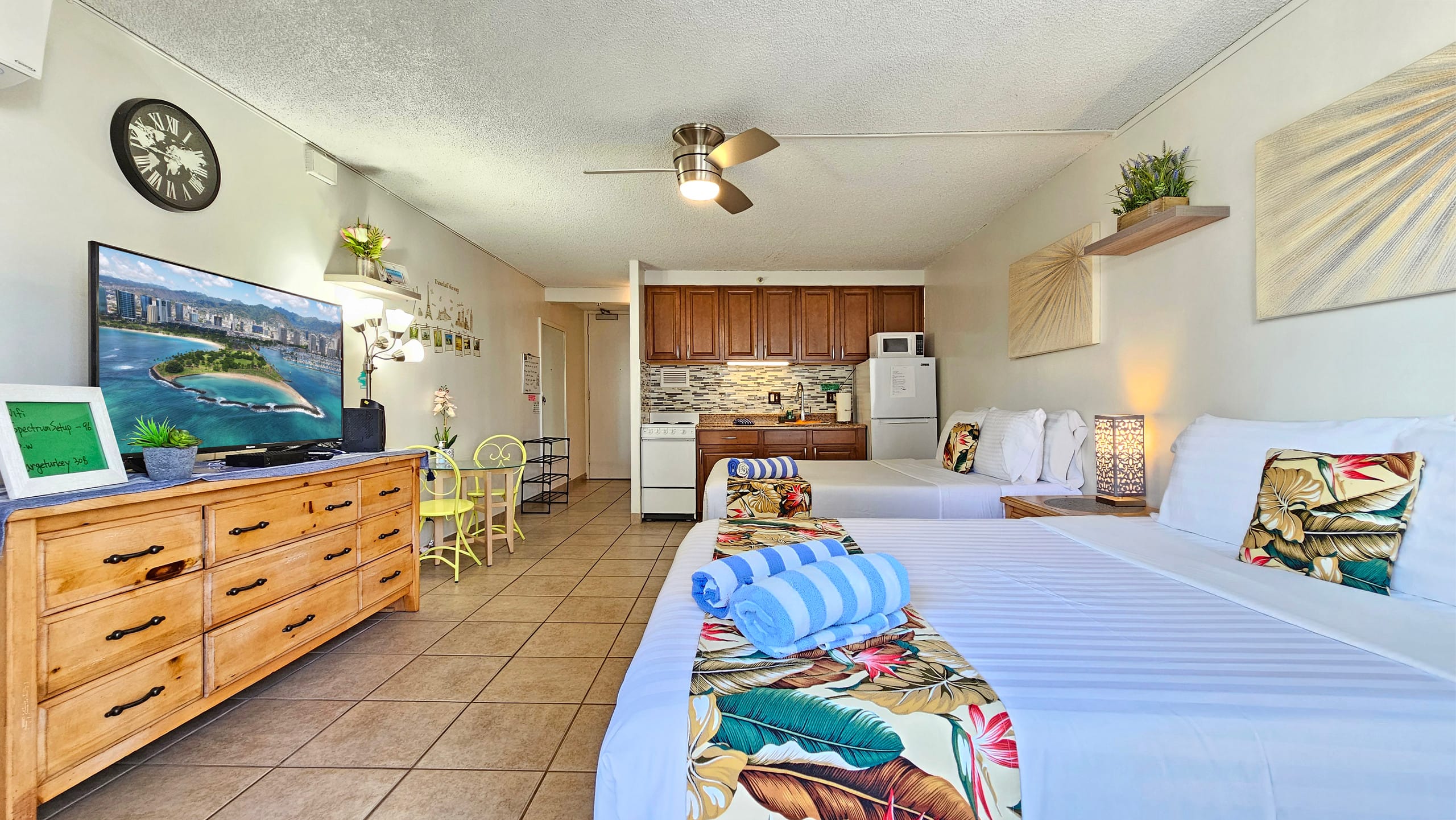 MS 903 2 Queen Beds & a Pool +FREE Parking! - Image 19