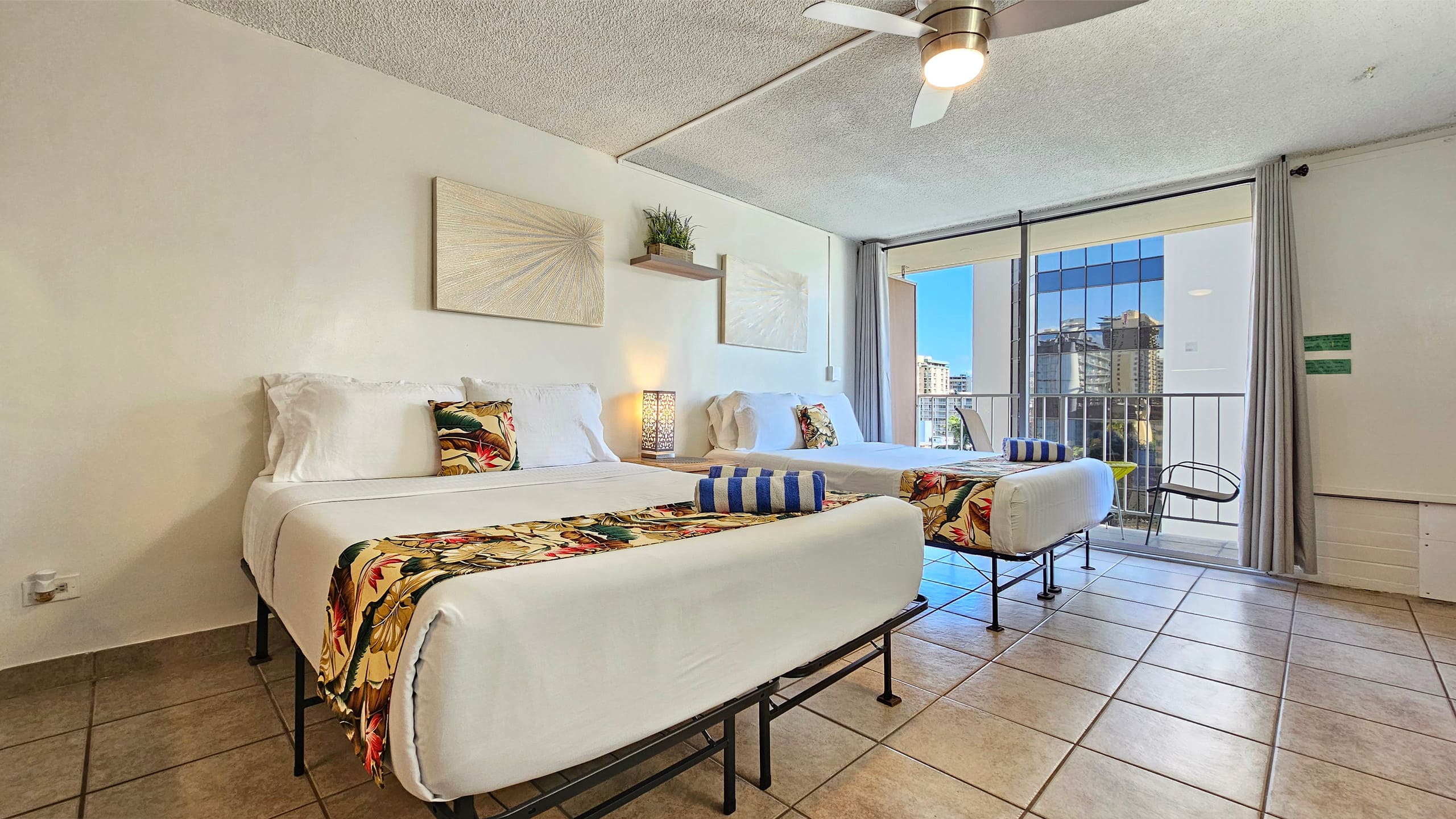 MS 903 2 Queen Beds & a Pool +FREE Parking! - Image 17