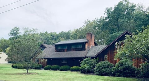 *Private Pool* at The Olde Family Fishing Lodge