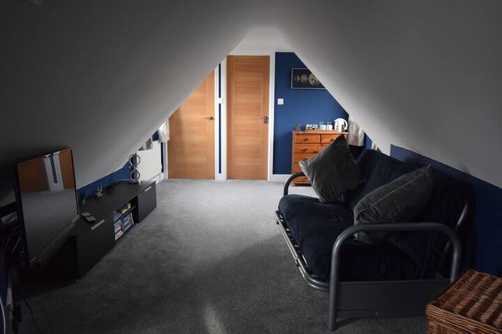 Cosy Twin Room & En-suite In Worcestershire - Worcester