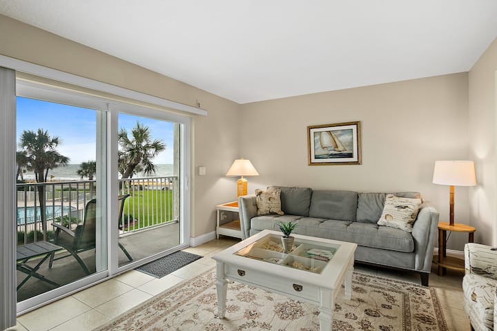 Ocean Front-large Patio-ocean View Balcony - Flagler Beach, FL