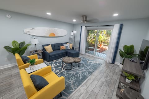 Top performing Airbnb: Modern Island getaway - Beach access + Pool + FUN in Indian Harbour Beach