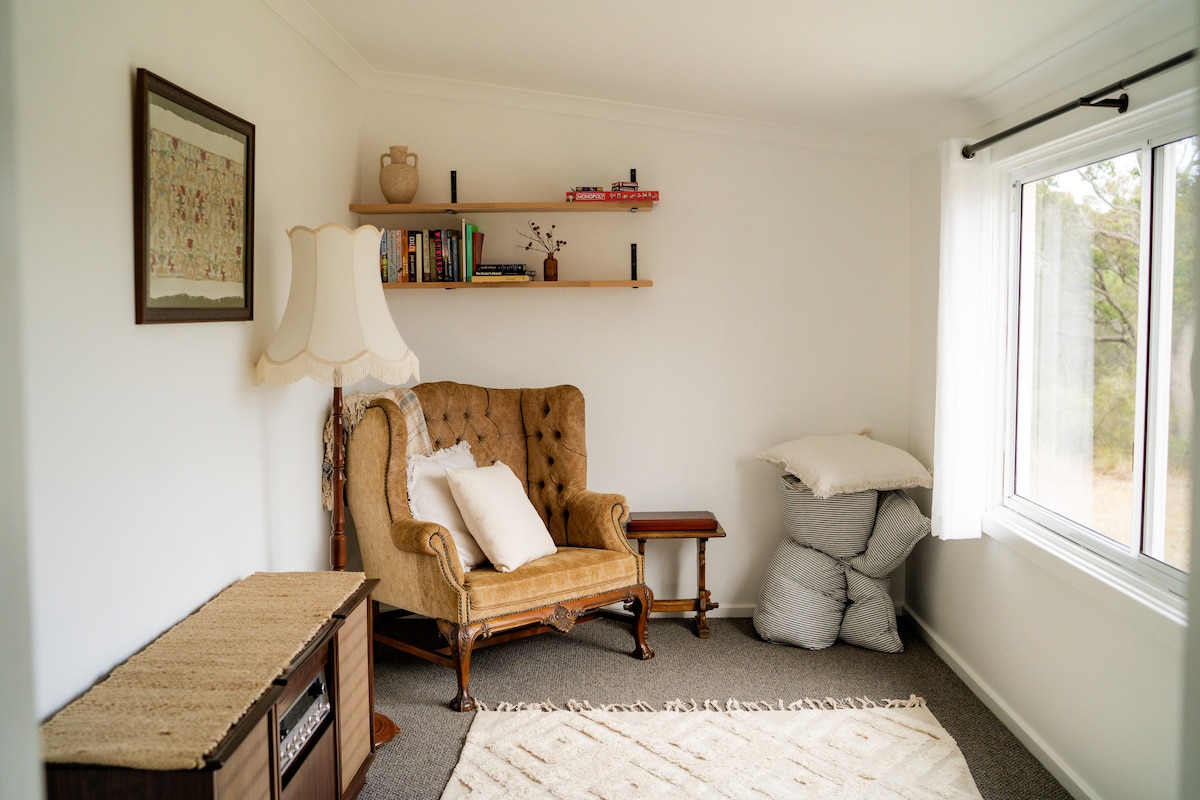 Popular Airbnb listing: Lights Cottage - Farm Stay in Western Australia