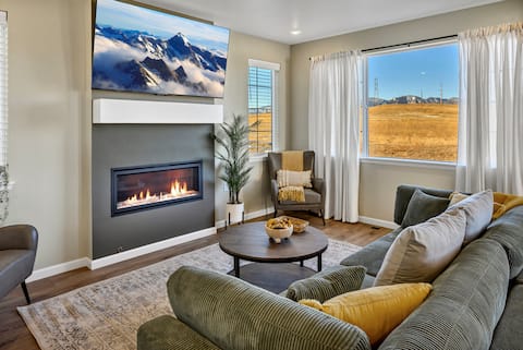 Family Friendly 5BR Mountain Views & Game Room