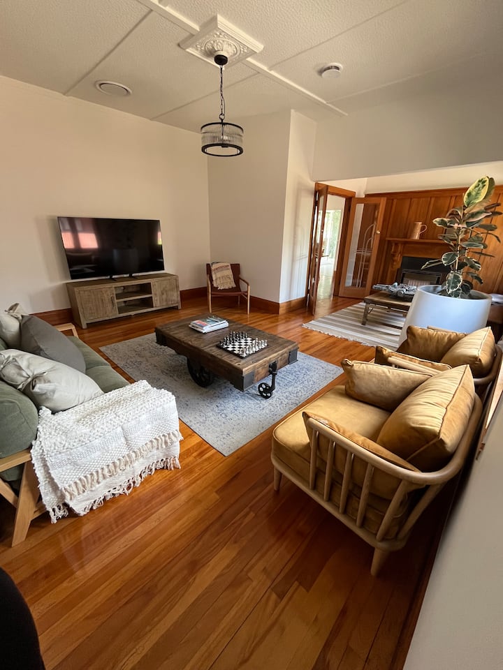 Charming Character Home - Palmerston North