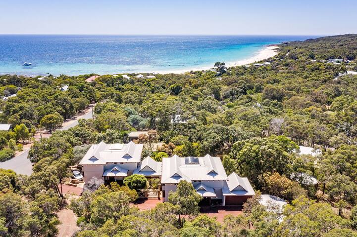 Aqua @ Eagle Bay gallery image 2