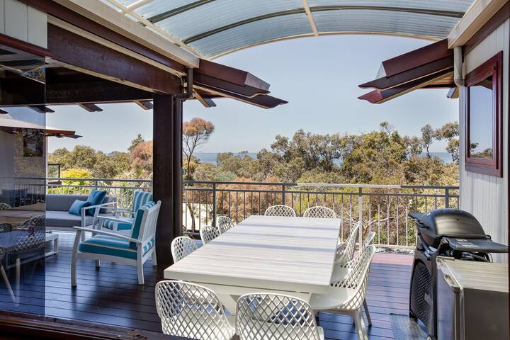 Aqua @ Eagle Bay gallery image 3