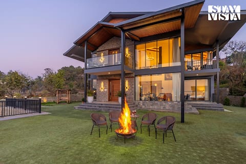 Cheerful, Elegant & Picturesque 5BR Luxury Villa