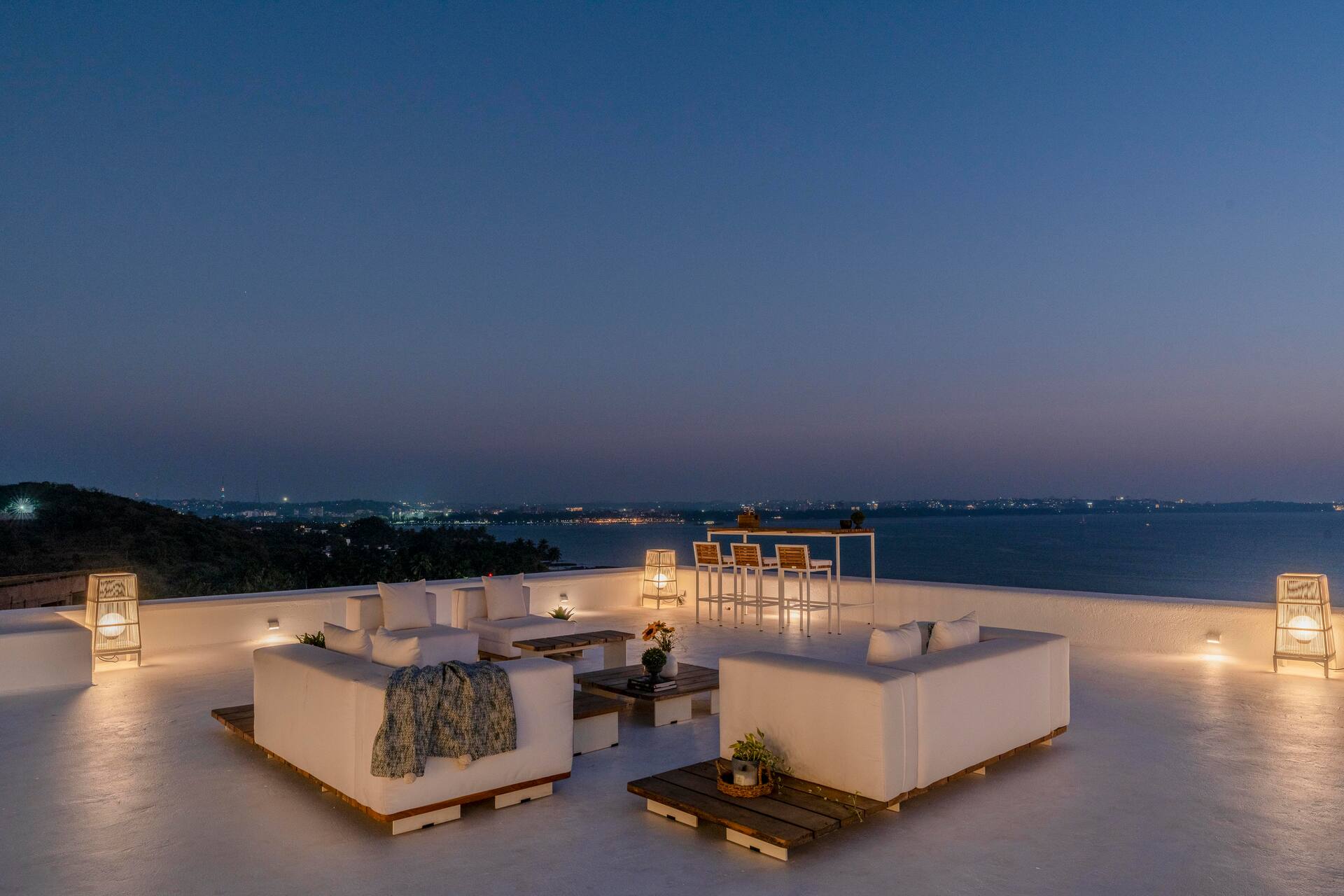 Staymaster Sea La Vie · Infinity Pool · Sea View