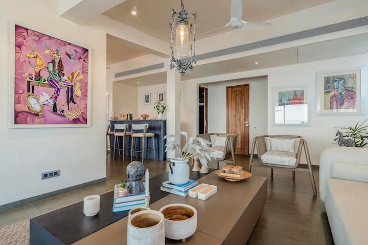 Living room image 6