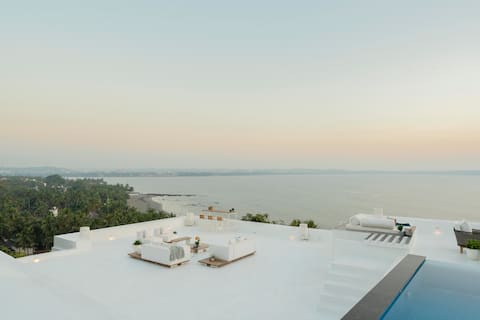 Staymaster Sea La Vie · Infinity Pool · Sea View
