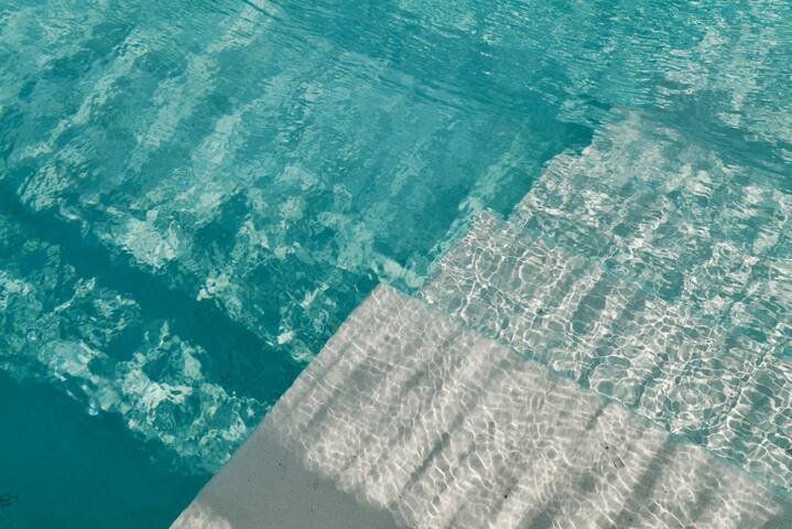 La Piscine gallery image 2