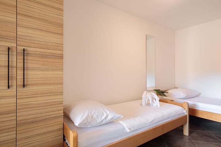 Habitación con dos camas individuales