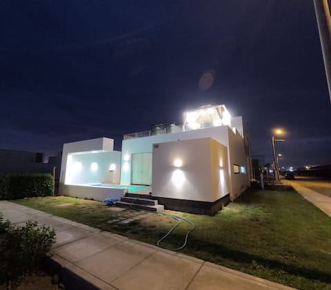 Beach house in Costa Palmeras