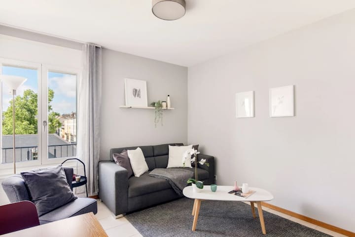 Basic One Bedroom - Heart Of Paquis - 464 - Genève