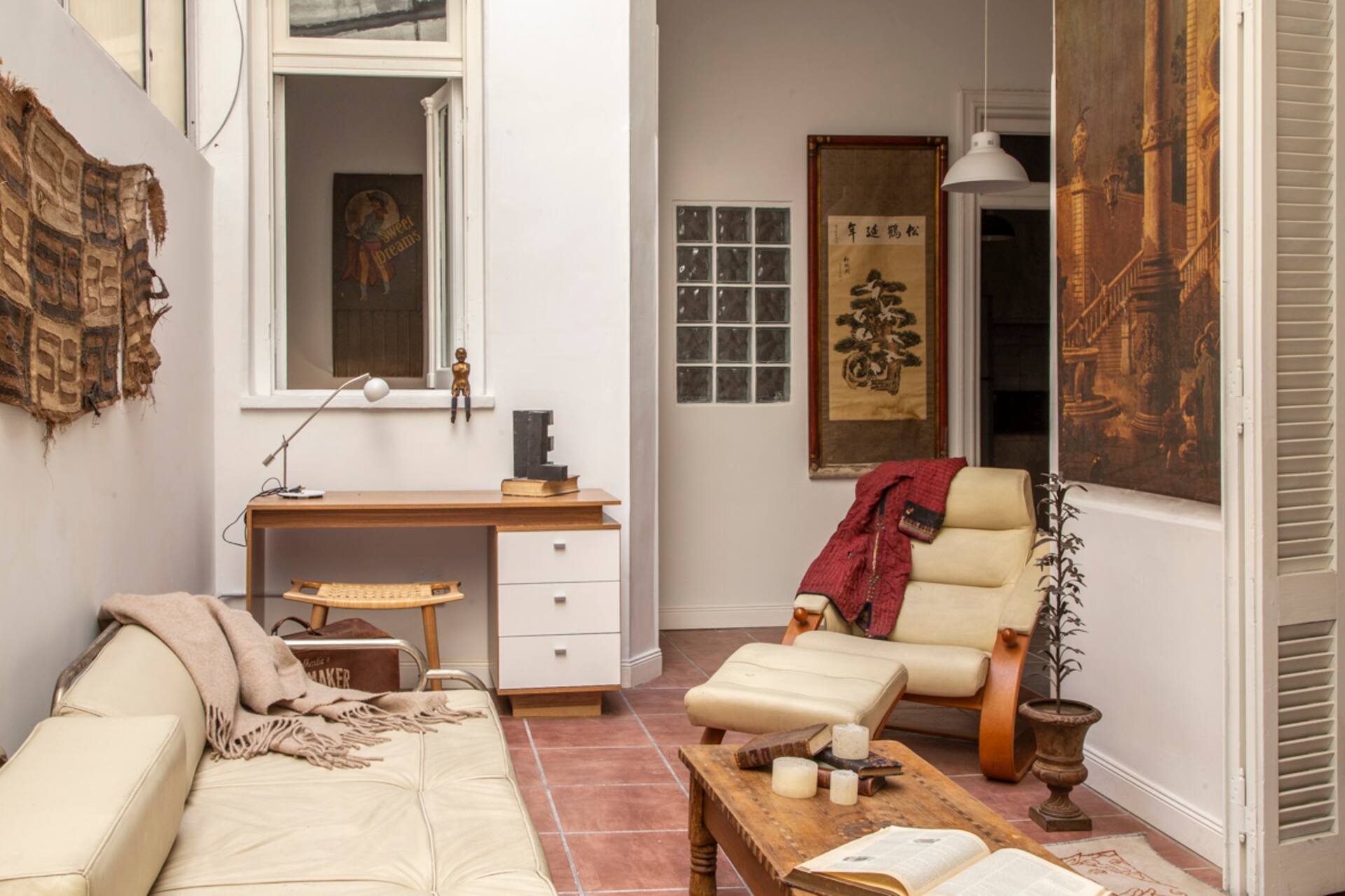 Departamento de 2 dormitorios en San Telmo sobre Av. Caseros