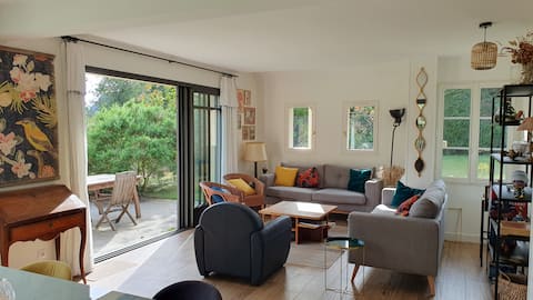 Popular Airbnb listing: Bright home with large garden in Saint Briac Sur Mer