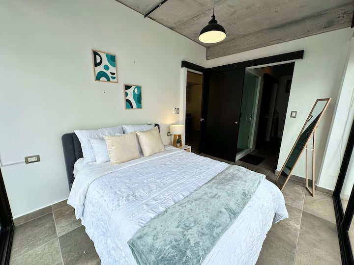 مساحة واسعة داخل الغرفة 