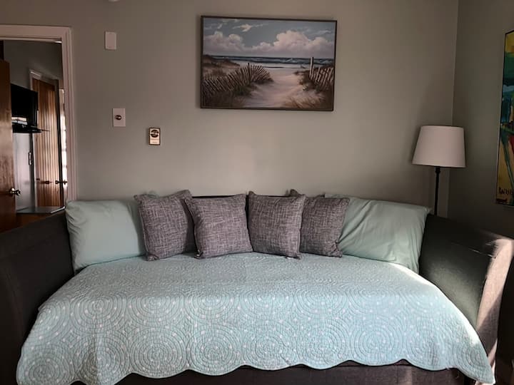 1 Bedroom Steps To The Beach - Old Orchard Beach