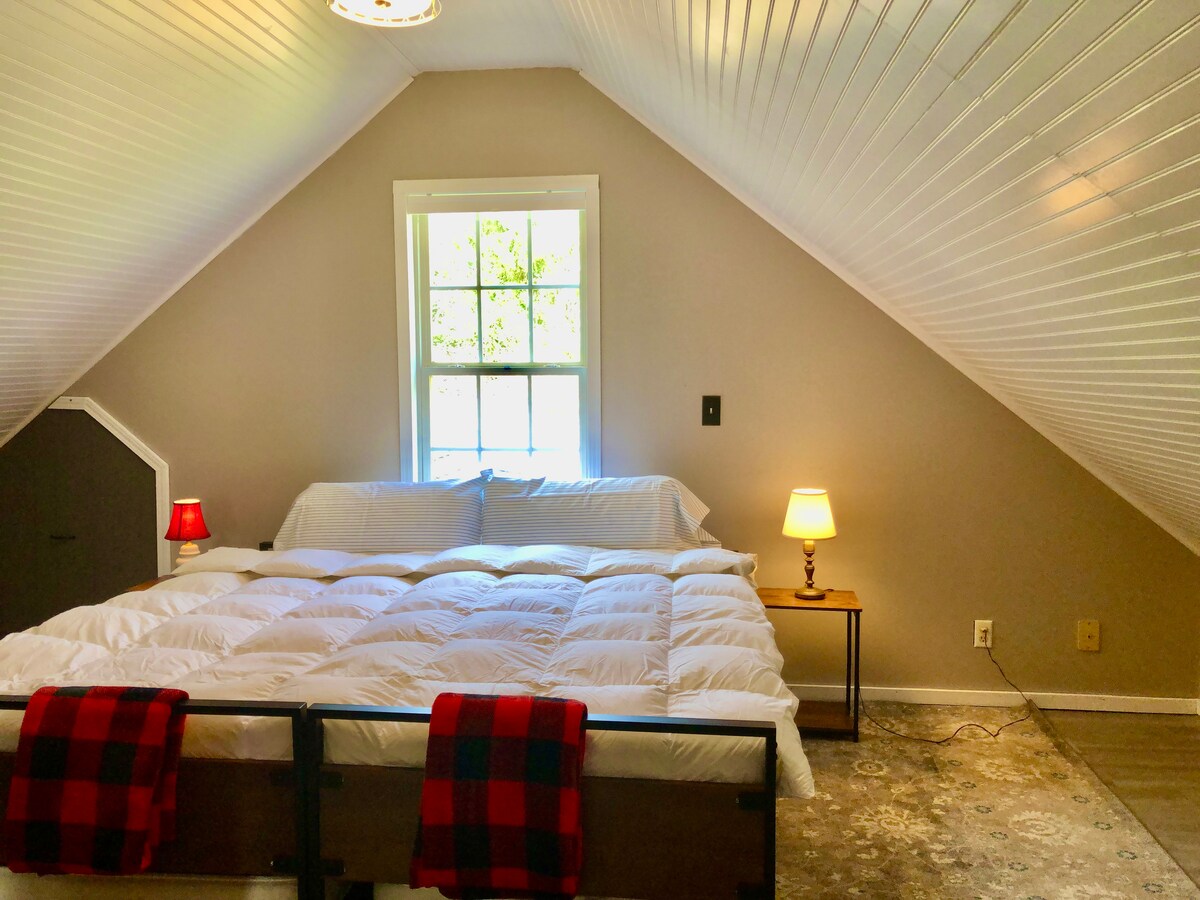 جناح رئيسي مع غرفة ملابس وحمام - تكوين كينج