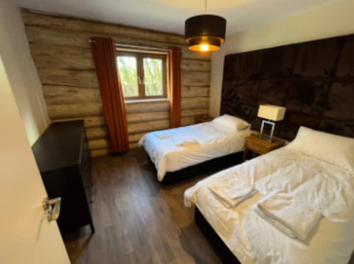4 Bedroom Lodge - Meath