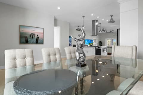 The W at Park Place-Heated Pool & Spa