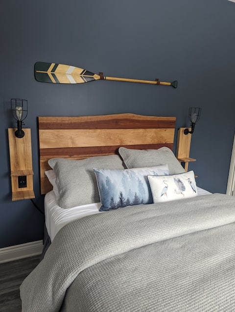 The Birch Room - country home with forest views